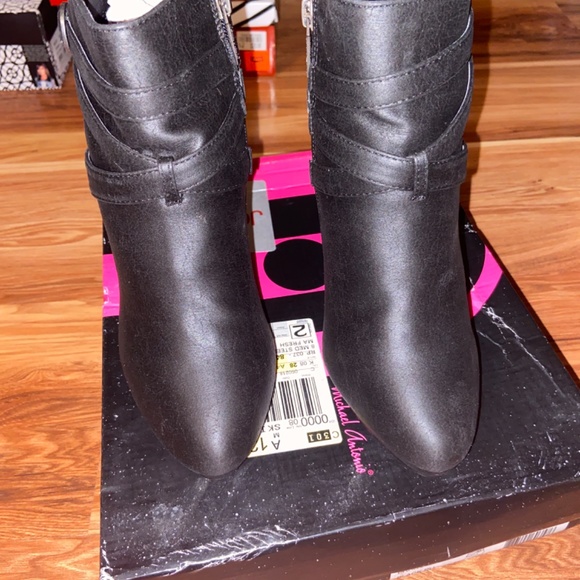 Brand New Booties w/Little Platform - Picture 3 of 4